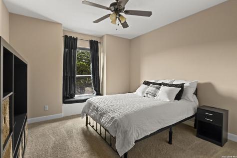 786 Shepherds Crook Helotes TX 78023