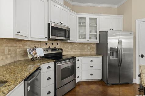 786 Shepherds Crook Helotes TX 78023