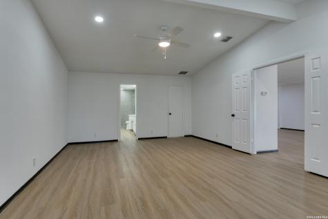 3218 Jenkins San Antonio TX 78247