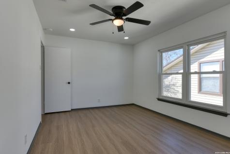 3218 Jenkins San Antonio TX 78247