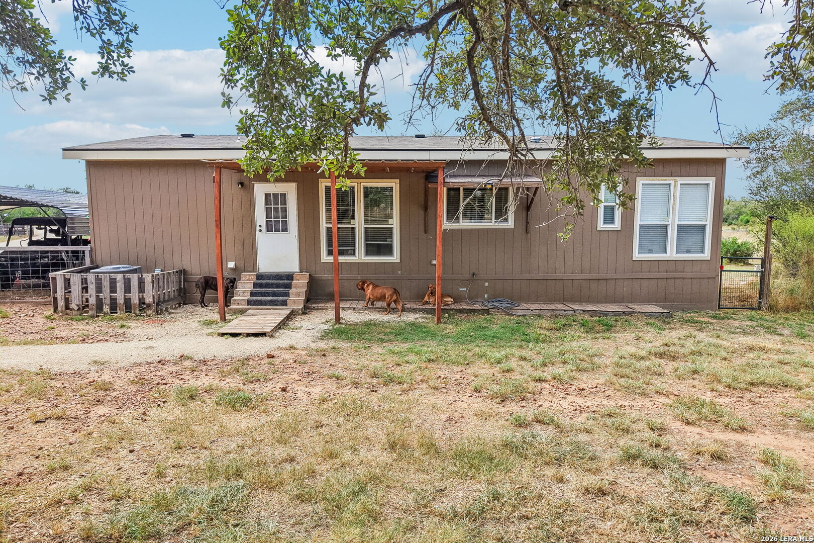 10015 Fm 2200 S Yancey TX 78886