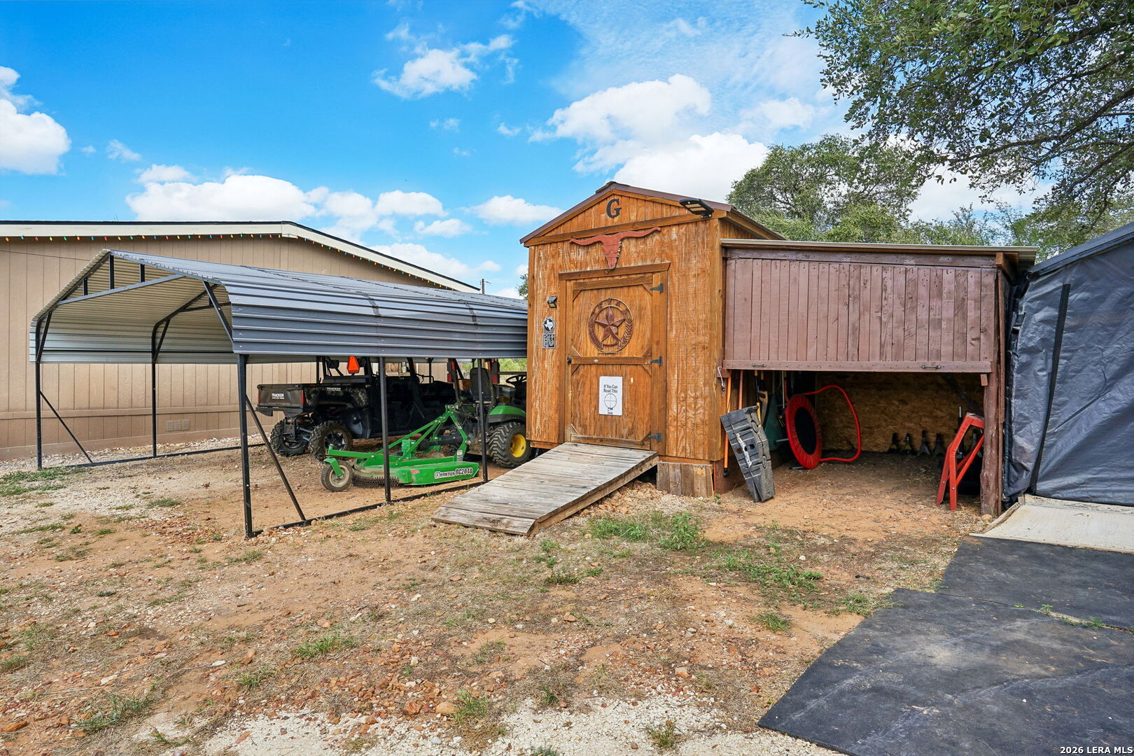 10015 Fm 2200 S Yancey TX 78886