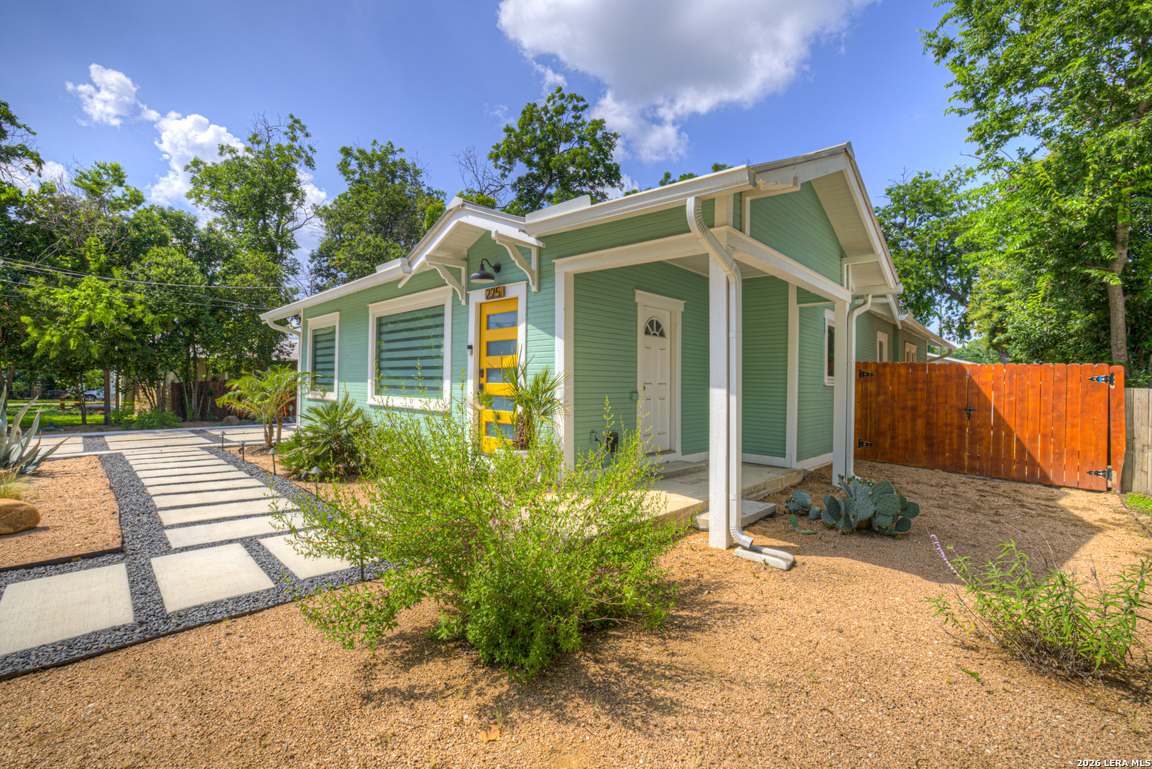225 S Live Oak Avenue New Braunfels TX 78130