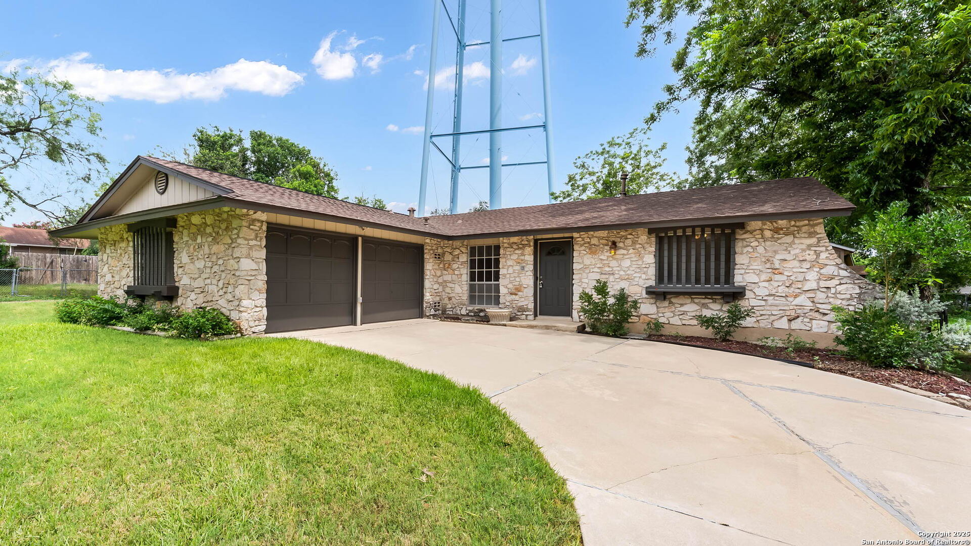 7607 Old Spanish Trail Live Oak TX 78233
