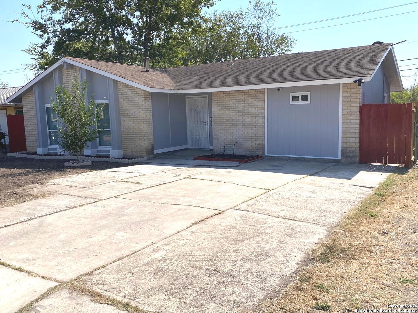 5526 Ghost Hawk San Antonio TX 78242