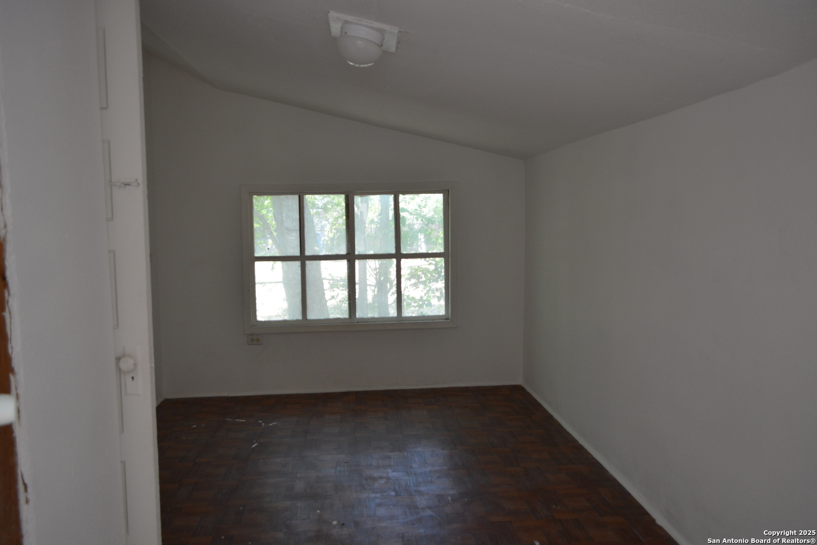 241 Peabody San Antonio TX 78211