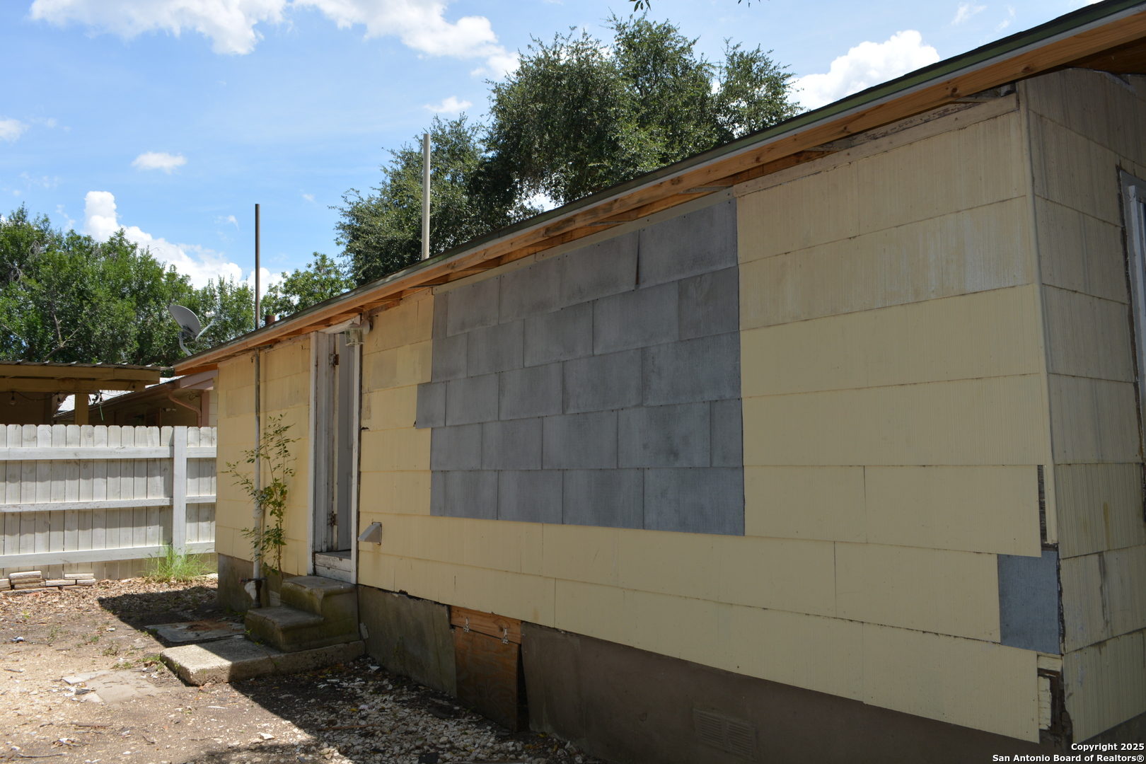 241 Peabody San Antonio TX 78211