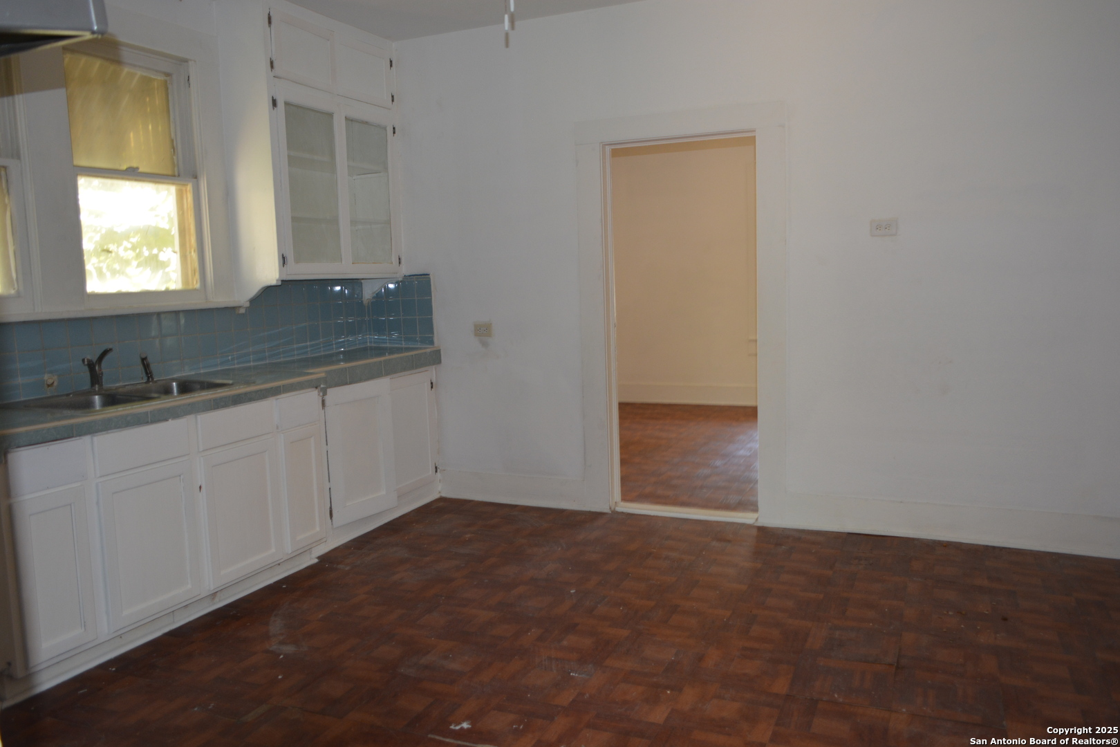 241 Peabody San Antonio TX 78211