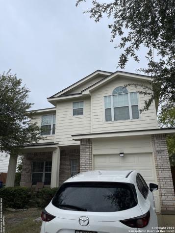 1103 Hidden Pond San Antonio TX 78227