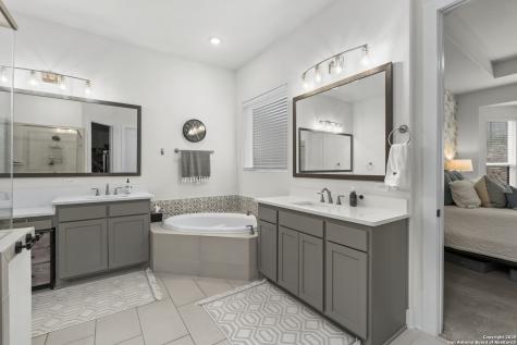 8511 Nichols Sky Boerne TX 78015