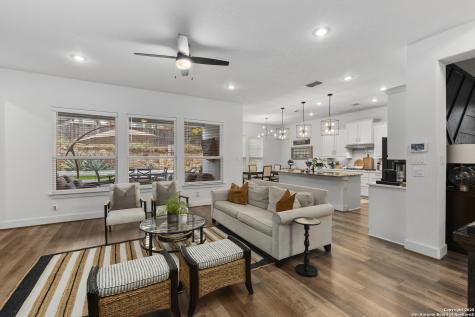 8511 Nichols Sky Boerne TX 78015