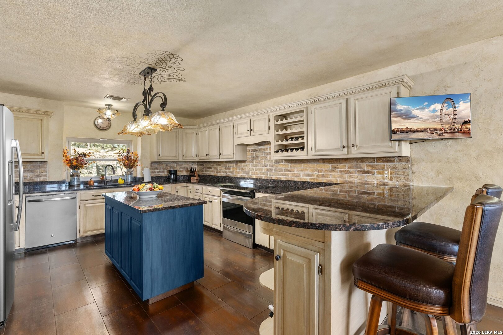 783 Lakeridge Loop Lakehills TX 78063