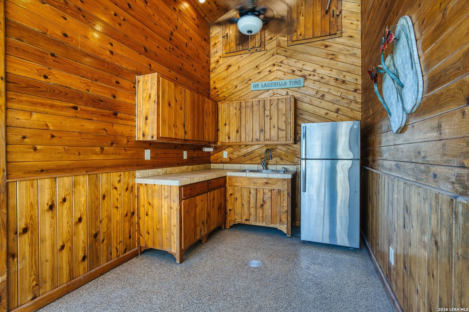 783 Lakeridge Loop Lakehills TX 78063