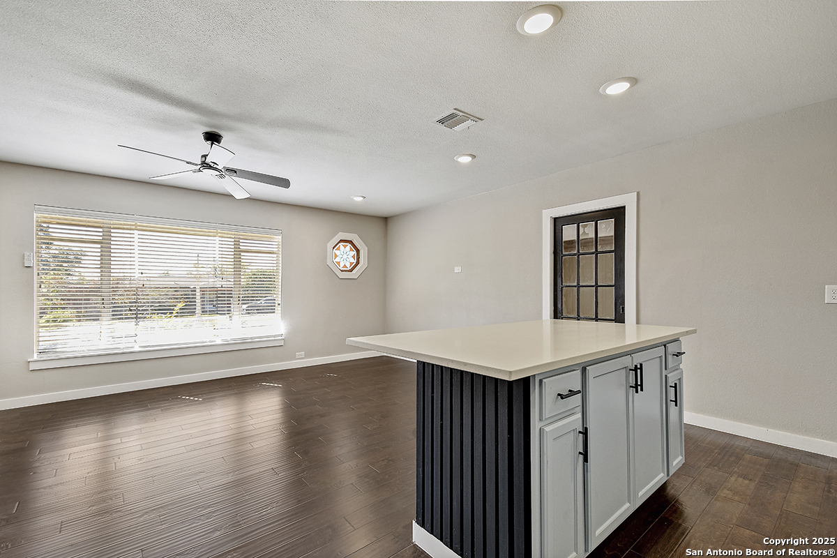 2613 W Summit Avenue San Antonio TX 78228