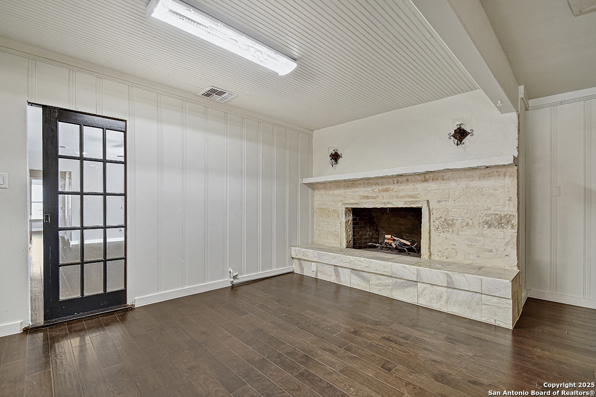 2613 W Summit Avenue San Antonio TX 78228