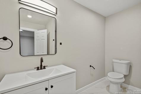 2613 W Summit Avenue San Antonio TX 78228
