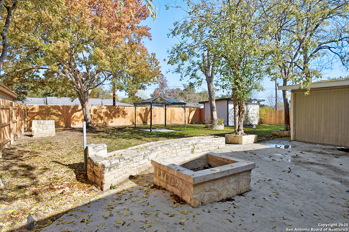 2613 W Summit Avenue San Antonio TX 78228