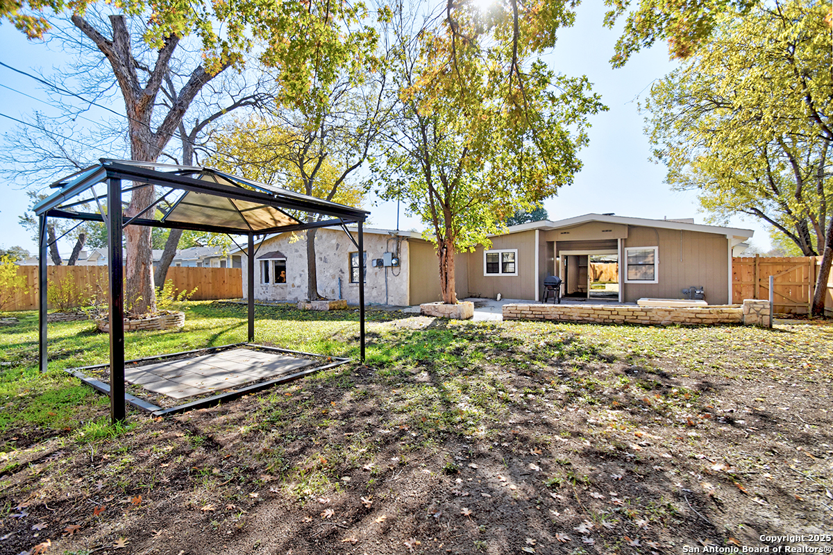 2613 W Summit Avenue San Antonio TX 78228