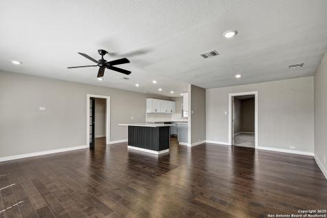 2613 W Summit Avenue San Antonio TX 78228