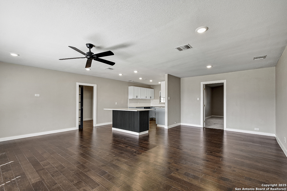 2613 W Summit Avenue San Antonio TX 78228
