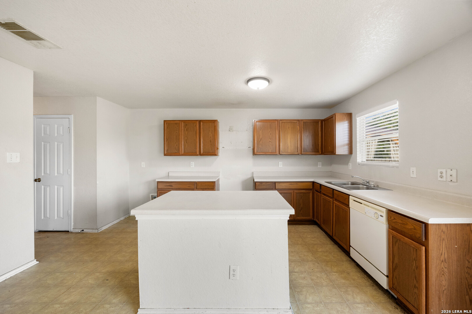 1342 Sunbend Falls San Antonio TX 78224