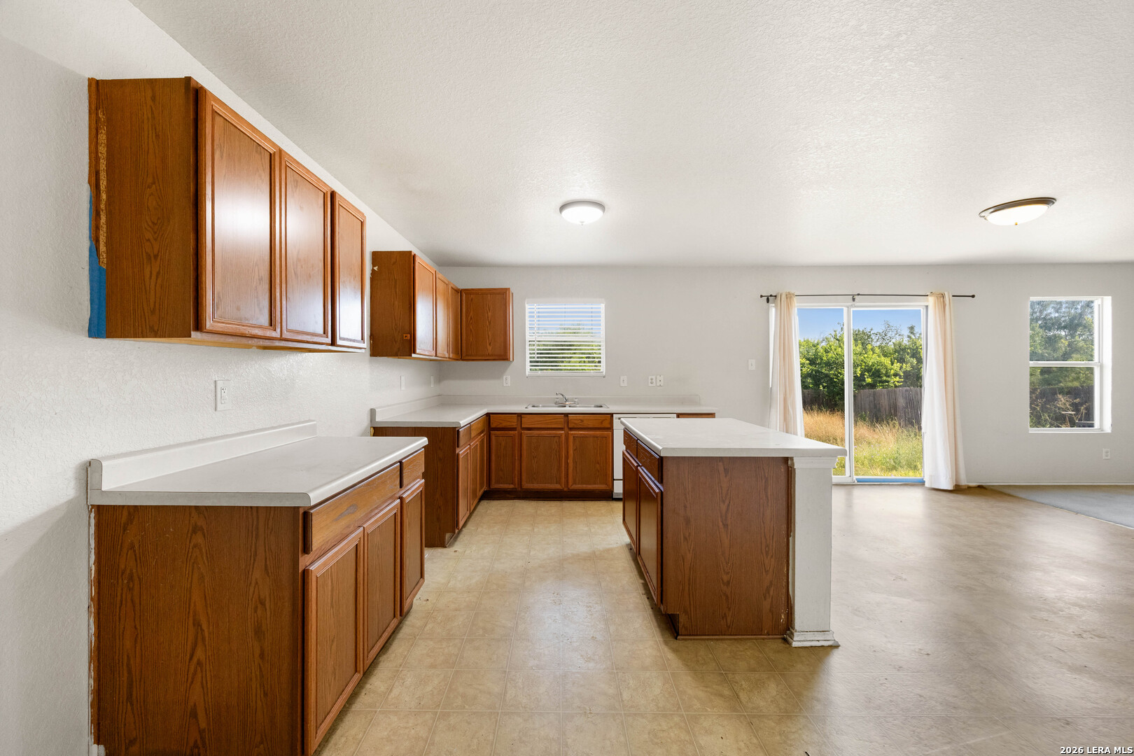 1342 Sunbend Falls San Antonio TX 78224