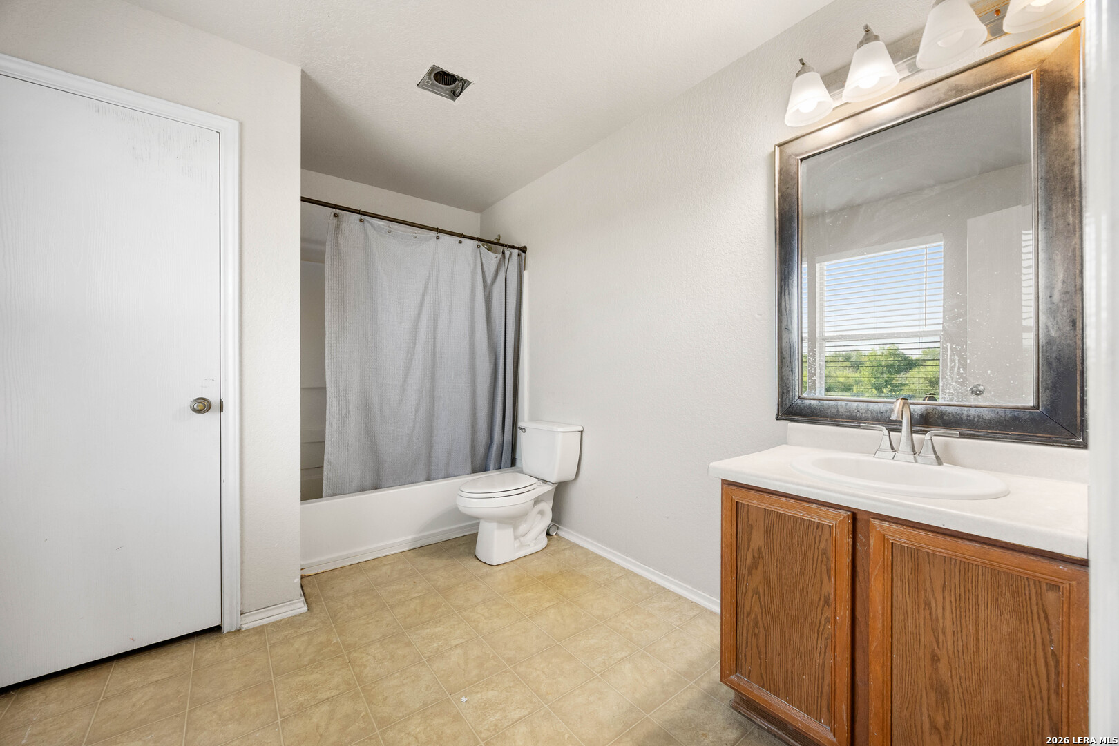 1342 Sunbend Falls San Antonio TX 78224