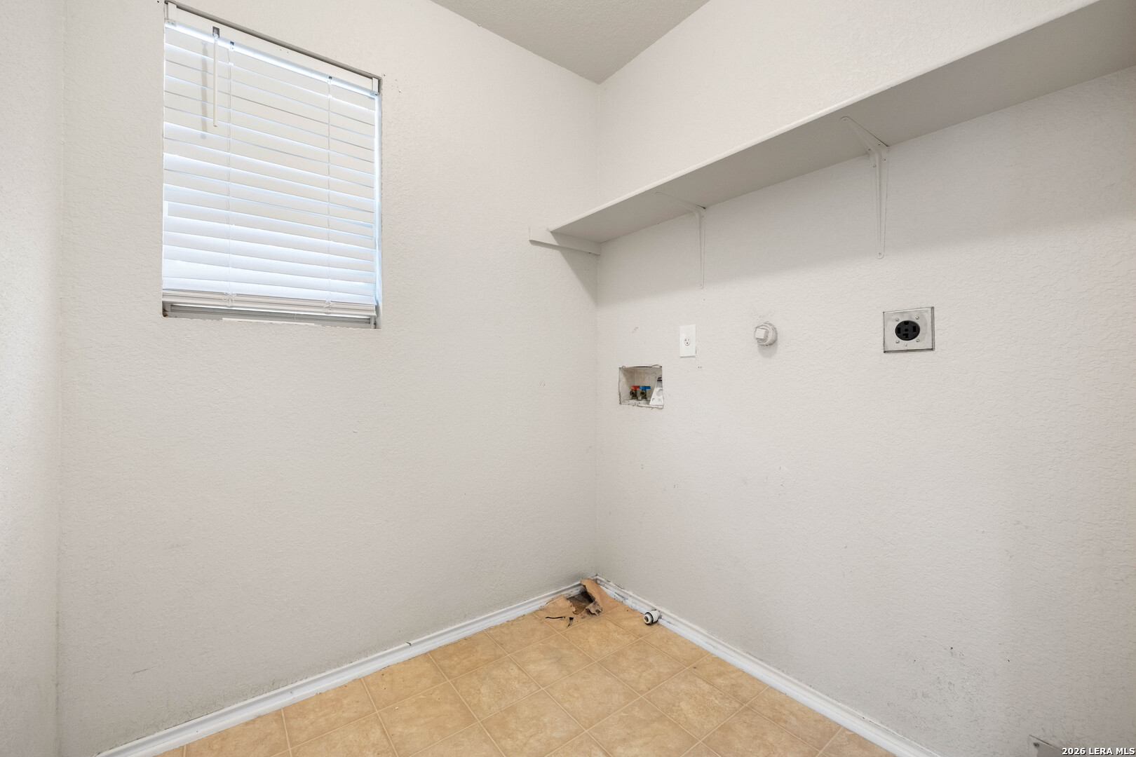 1342 Sunbend Falls San Antonio TX 78224
