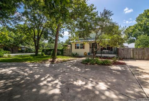 1002 Florence Street Castroville TX 78009