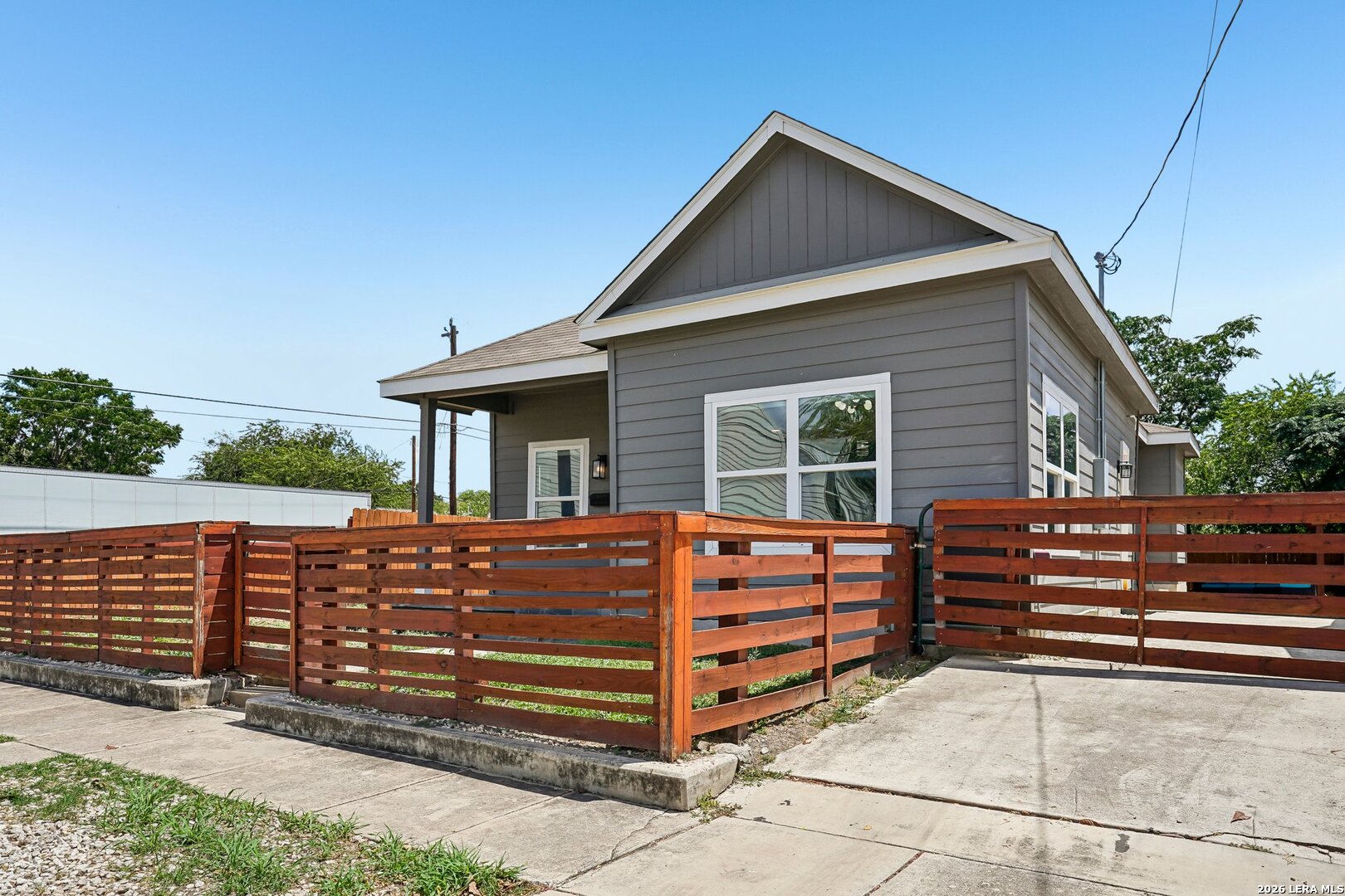 706 S Olive Street San Antonio TX 78203