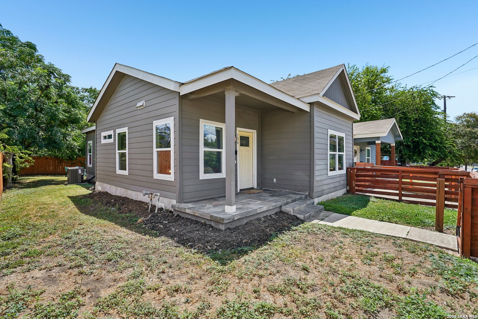 706 S Olive Street San Antonio TX 78203