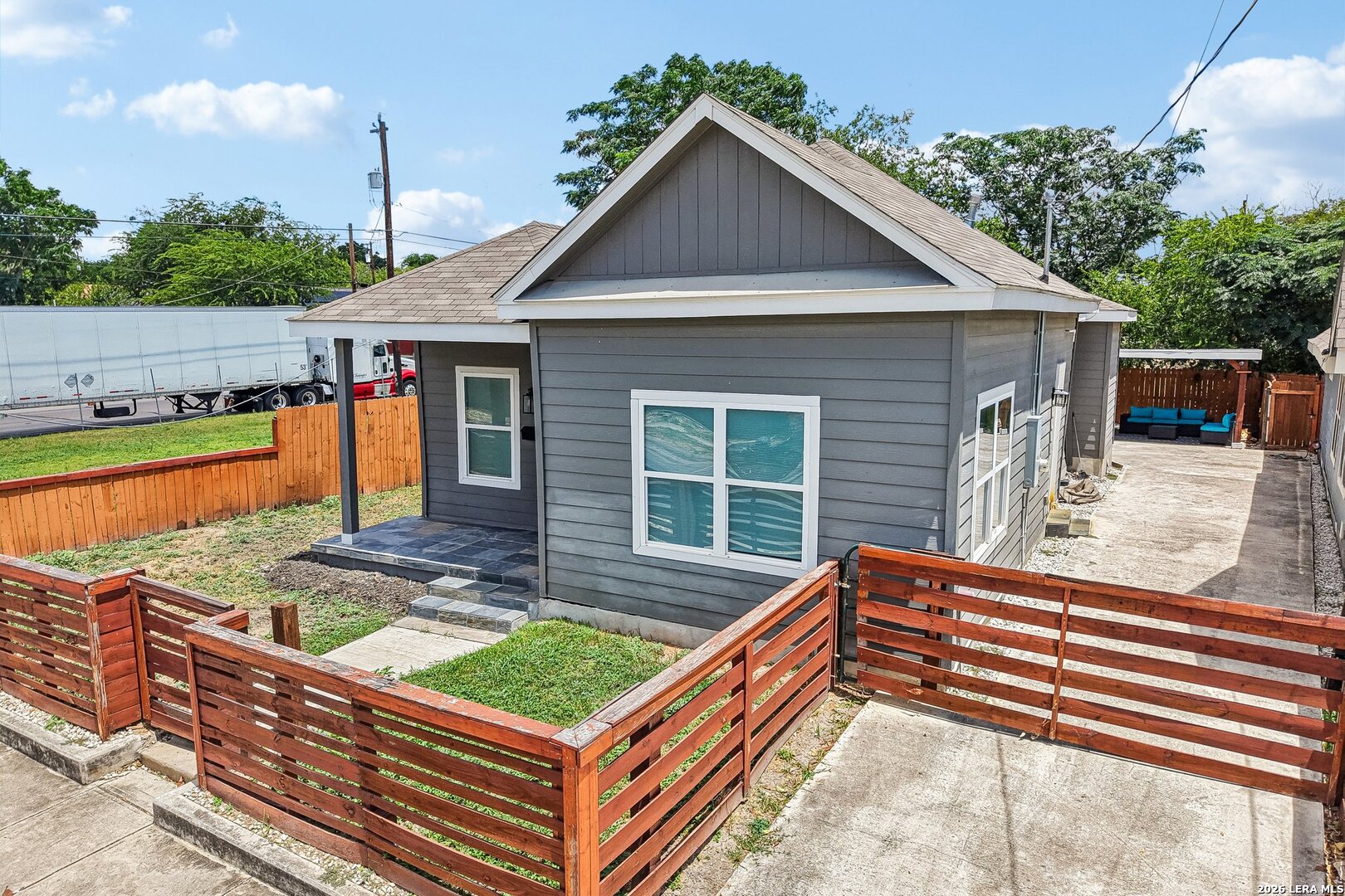 706 S Olive Street San Antonio TX 78203