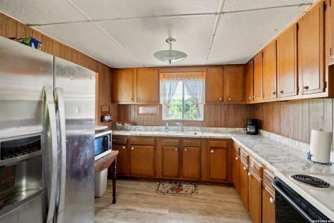735 Hondo Creek Road Tarpley TX 78883