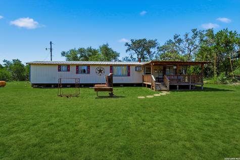 735 Hondo Creek Road Tarpley TX 78883