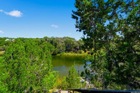 735 Hondo Creek Road Tarpley TX 78883