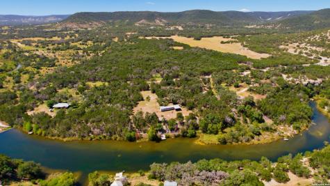 735 Hondo Creek Road Tarpley TX 78883