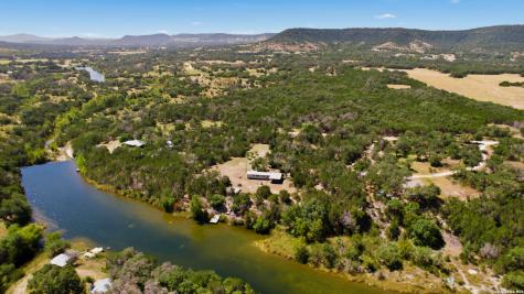 735 Hondo Creek Road Tarpley TX 78883