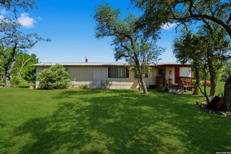 735 Hondo Creek Road Tarpley TX 78883