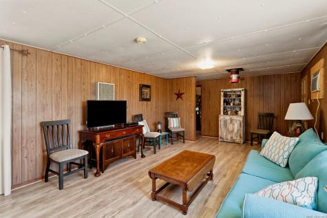735 Hondo Creek Road Tarpley TX 78883