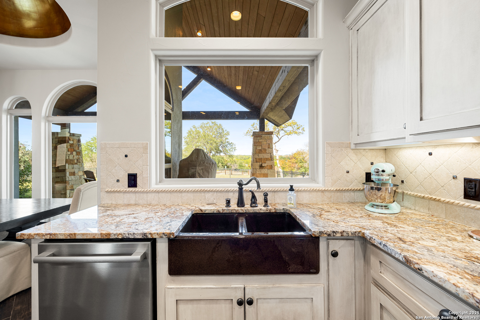 114 Hunters View Boerne TX 78006