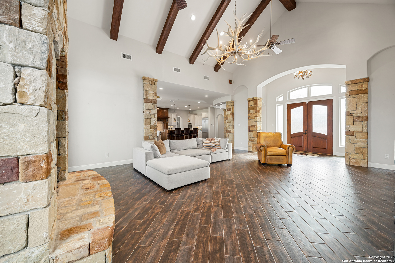 114 Hunters View Boerne TX 78006