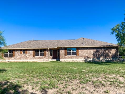530 Pr D47 Charlotte TX 78011