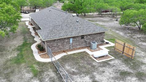 530 Pr D47 Charlotte TX 78011