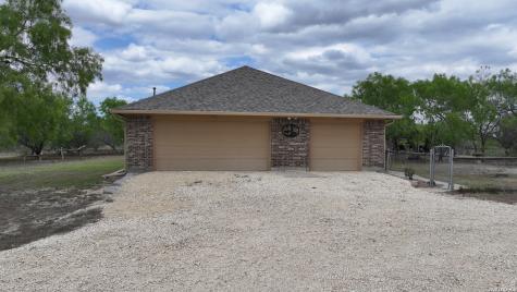 530 Pr D47 Charlotte TX 78011