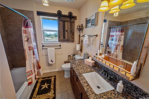530 Pr D47 Charlotte TX 78011