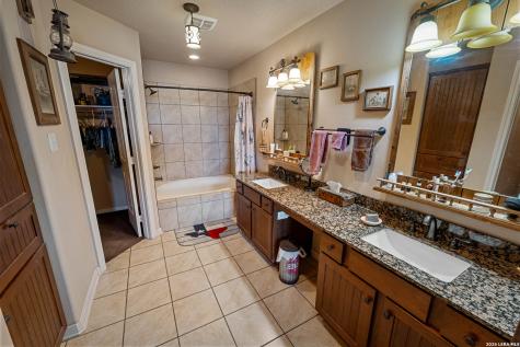 530 Pr D47 Charlotte TX 78011