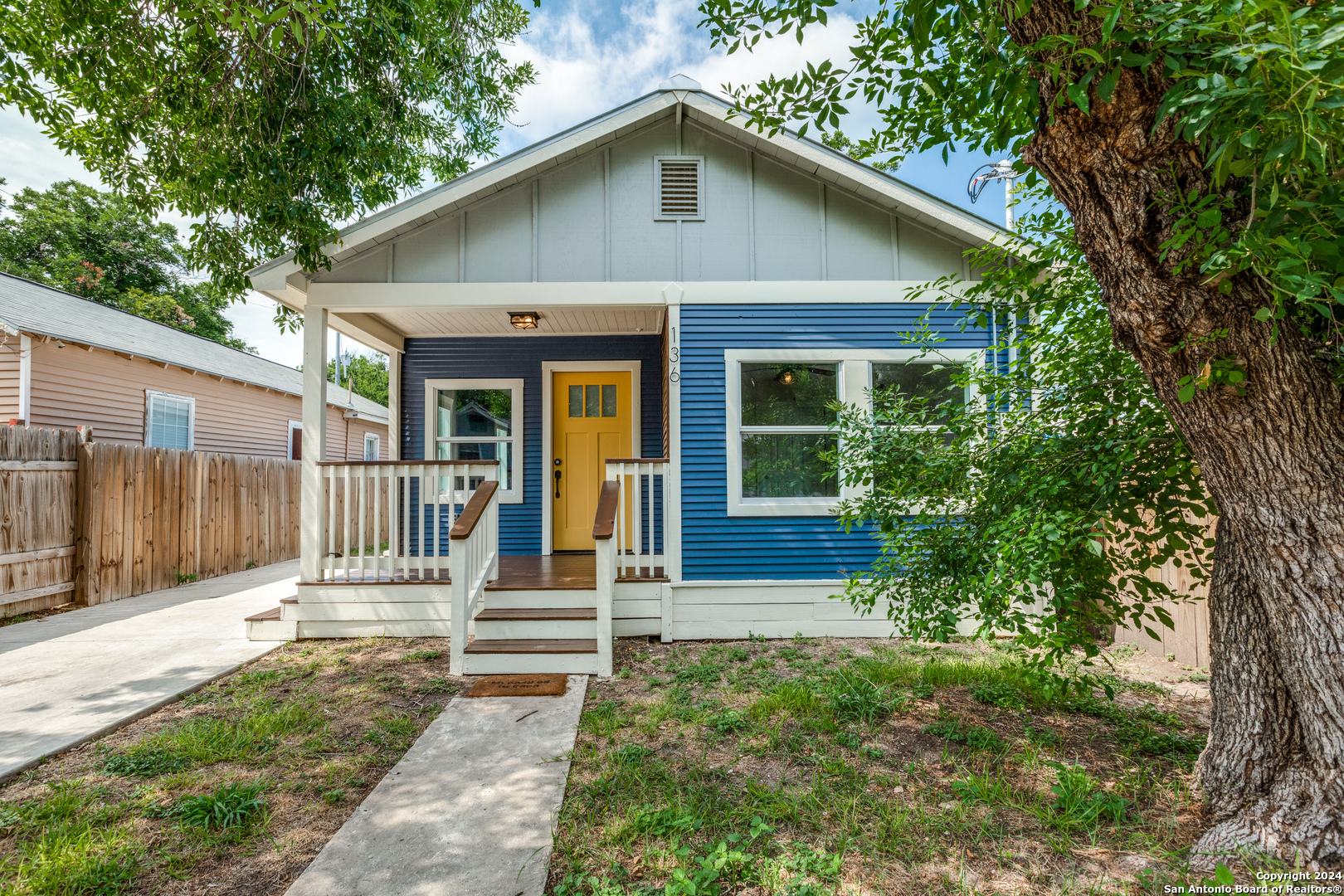 136 W Lambert Street San Antonio TX 78204
