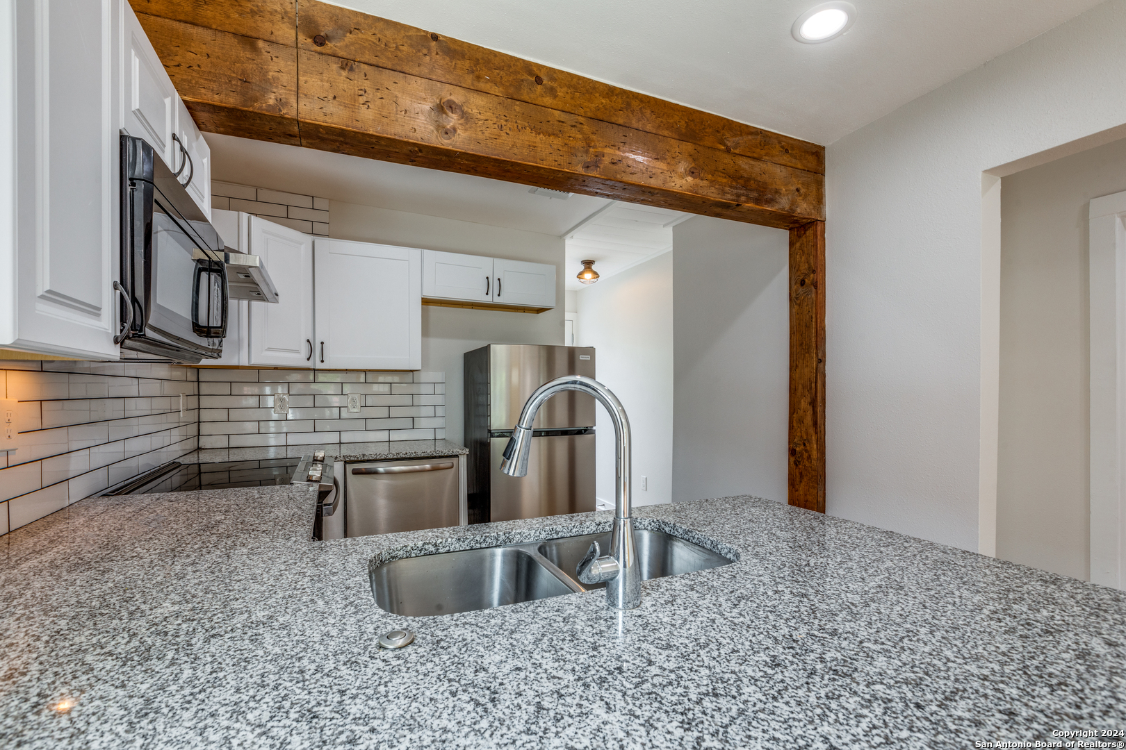 136 W Lambert Street San Antonio TX 78204