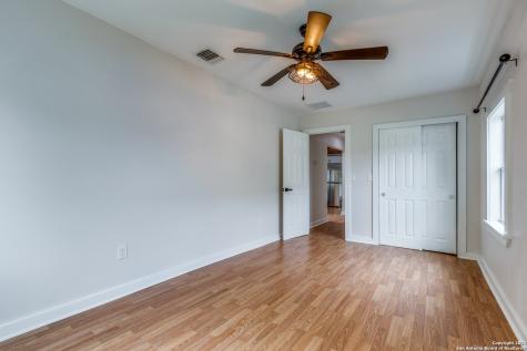136 W Lambert Street San Antonio TX 78204