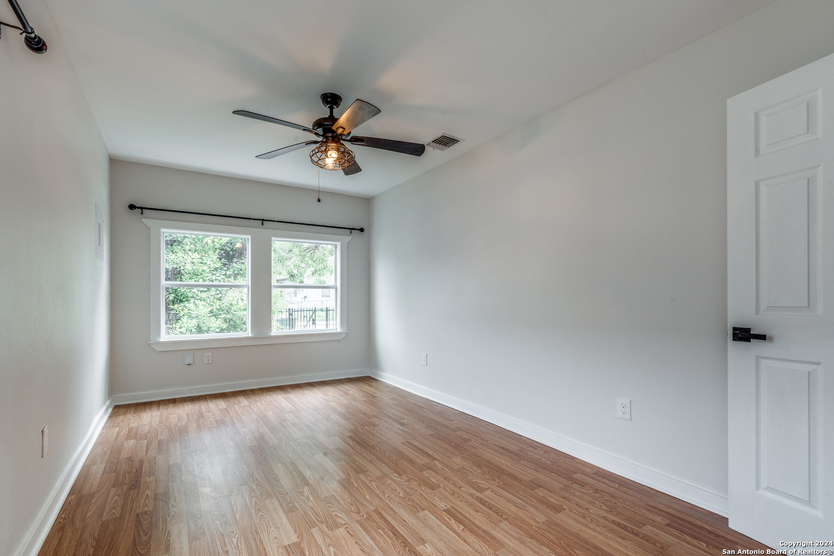 136 W Lambert Street San Antonio TX 78204